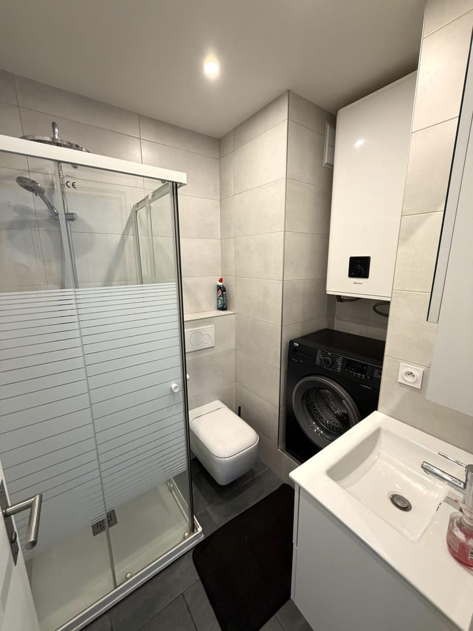 Shower, Bathroom, washing machine