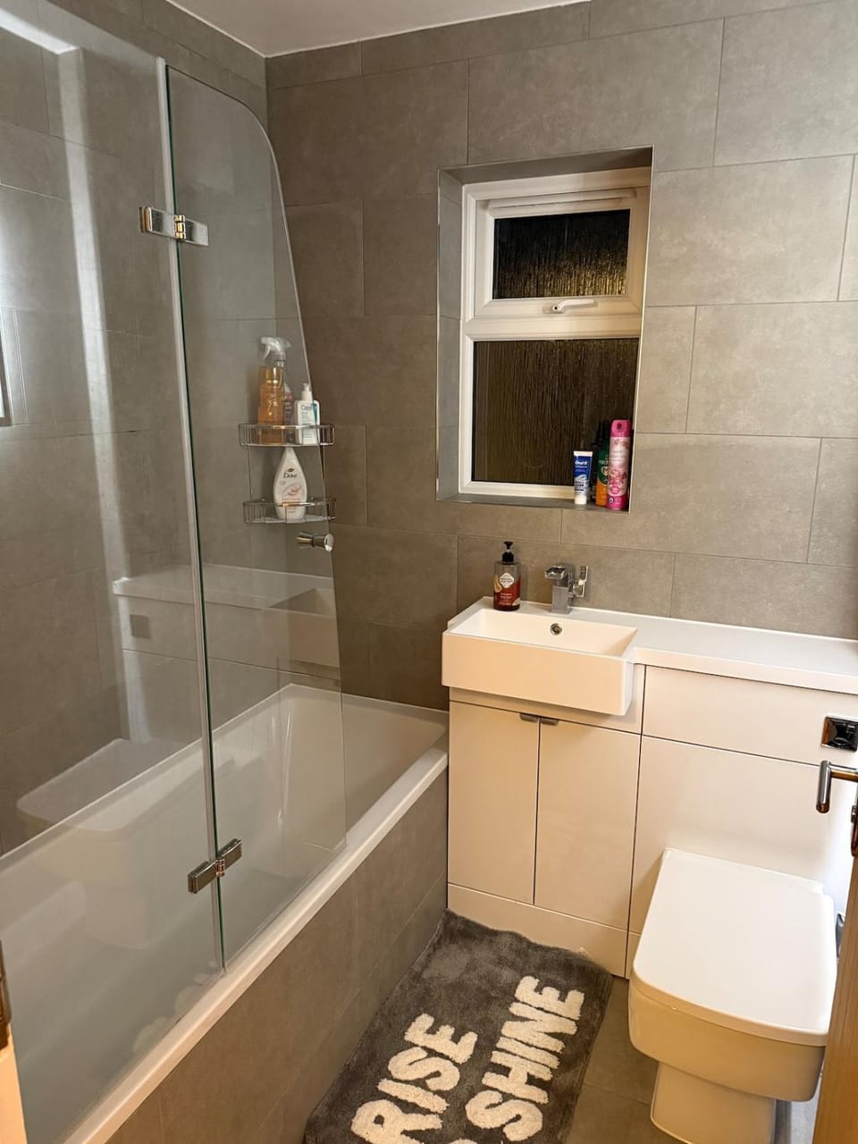 The Luton Airport Stay Vacation rental in Luton