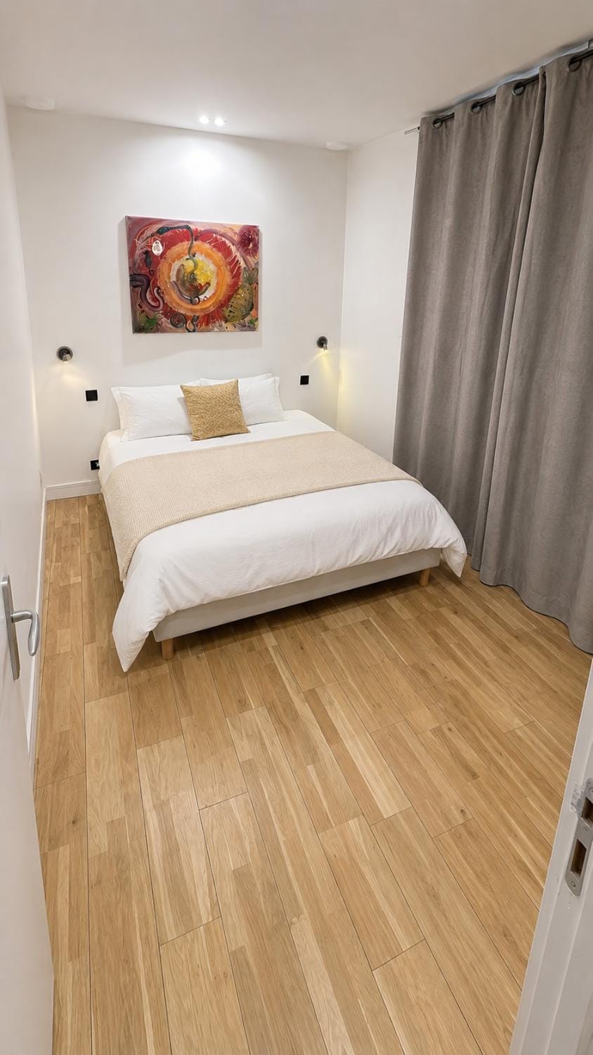 Champs-Élysées - Foch Apartment in Paris