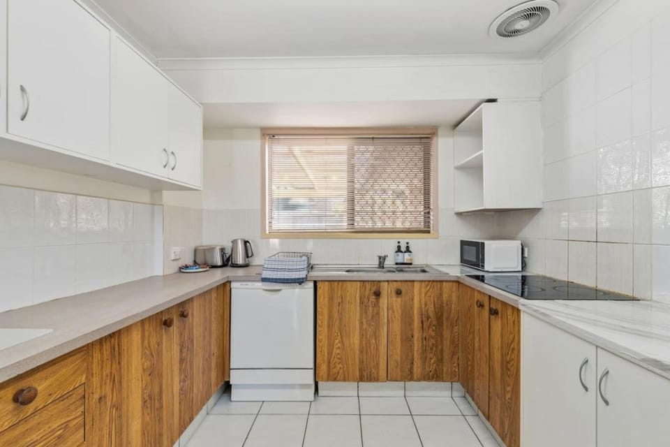 Affordable Sunnybank Stay Great Location Convenient House in Brisbane