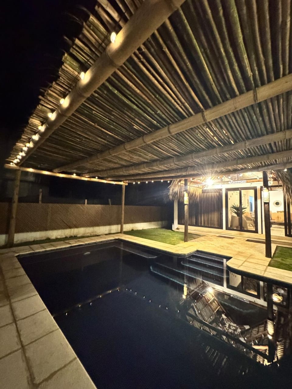 Villa Anita Beach House El Paredón Villa in Guatemala