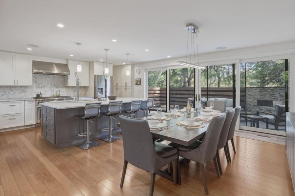 LUXE Boulder Family Retreat Near CU and Pearl St House in Boulder
