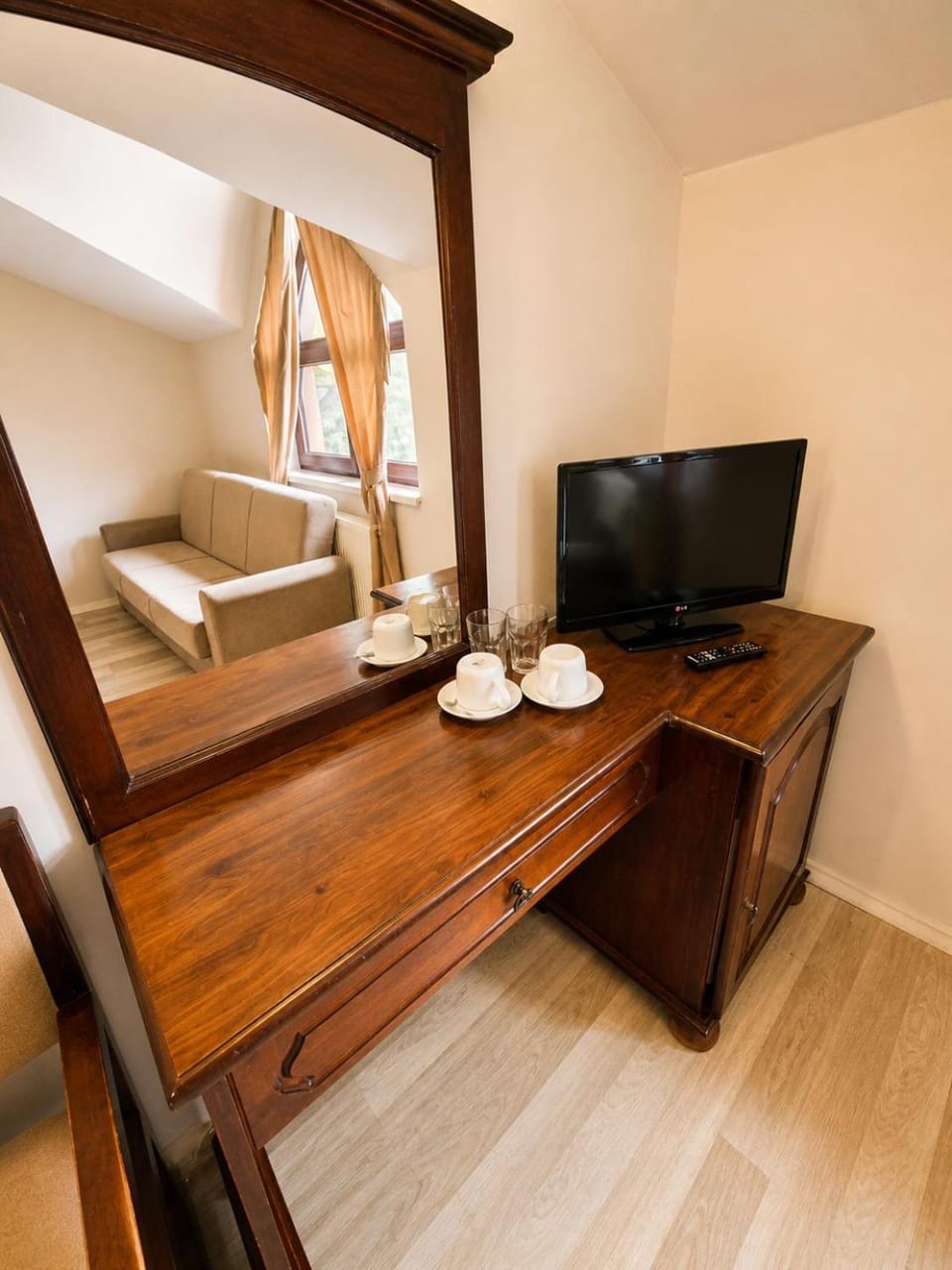 Pensiunea Poiana Verde Bed and Breakfast in Romania