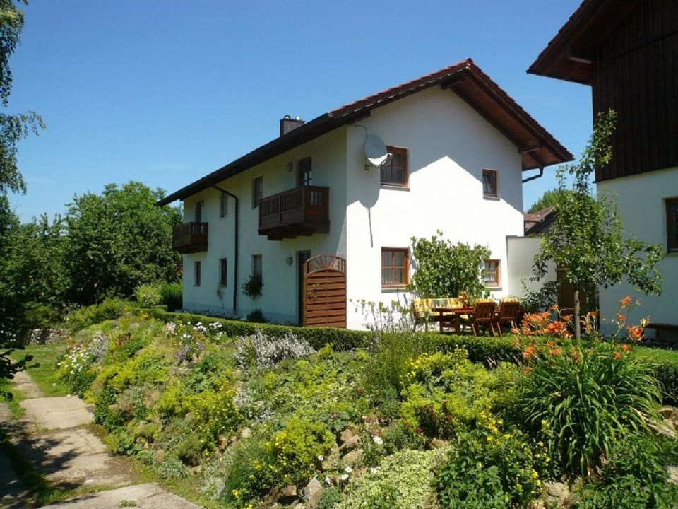 Property building, Garden