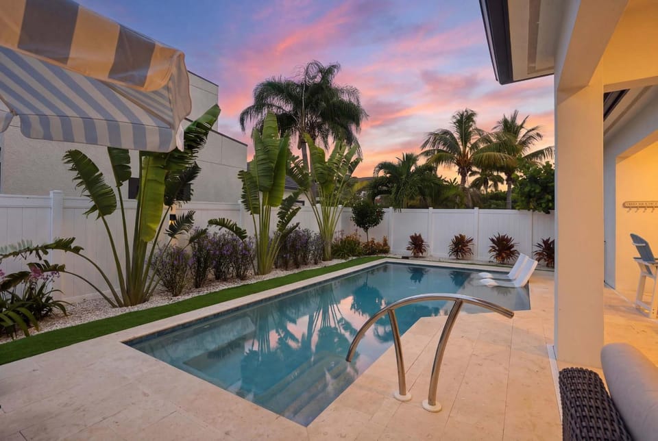 Brand-New Luxury Pool Home Steps from the Gulf House in Naples Park