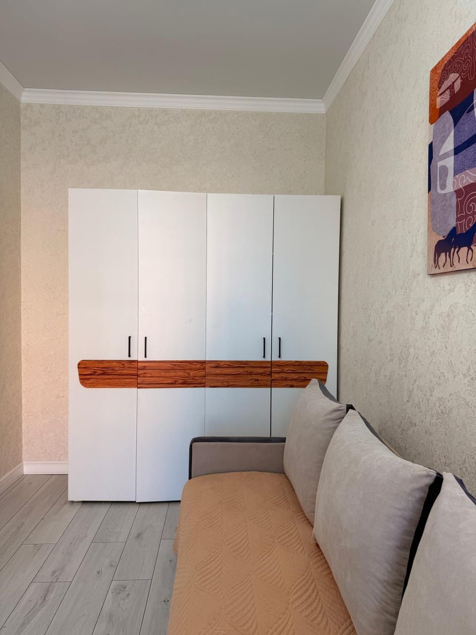 Kitchen or kitchenette, Living room, Seating area