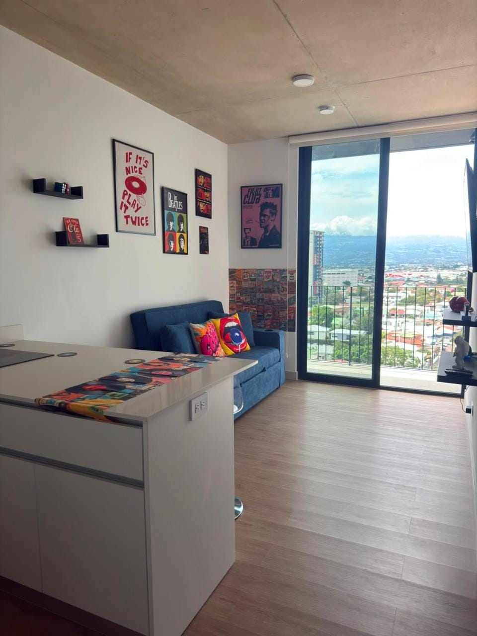 Communal lounge/ TV room