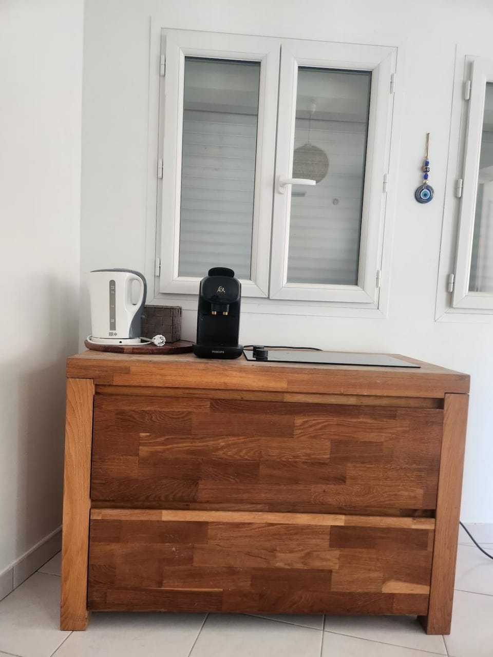 Pretty and comfortable outbuilding with swimming pool and garden House in Menton