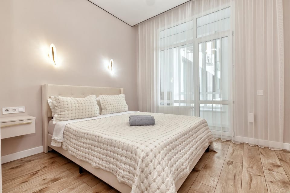 Patio, Facade/entrance, Garden, Massage, Bedroom, Swimming pool, Location, group of guests, bunk bed, Parking, room service