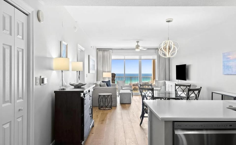 Coastal Gulf View Retreat in Miramar Beach Apartment in Miramar Beach