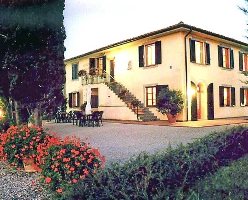 Agriturismo San Francesco Amalia and Anna Farm Stay in Tuscany
