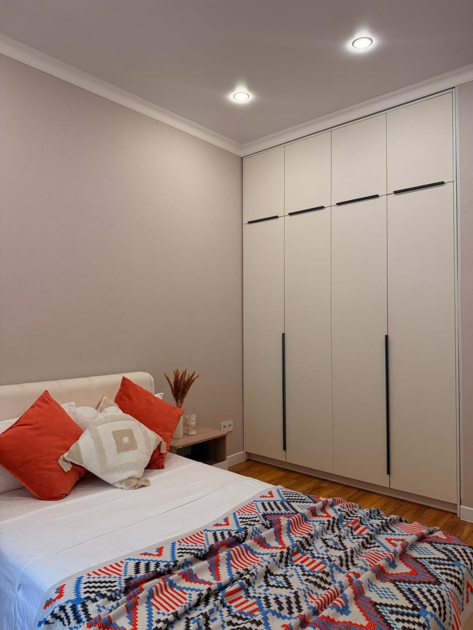 Bed, Photo of the whole room, Bedroom, wardrobe
