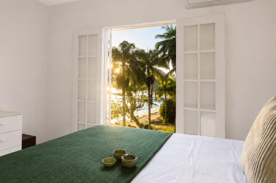 Bedroom, Sunset