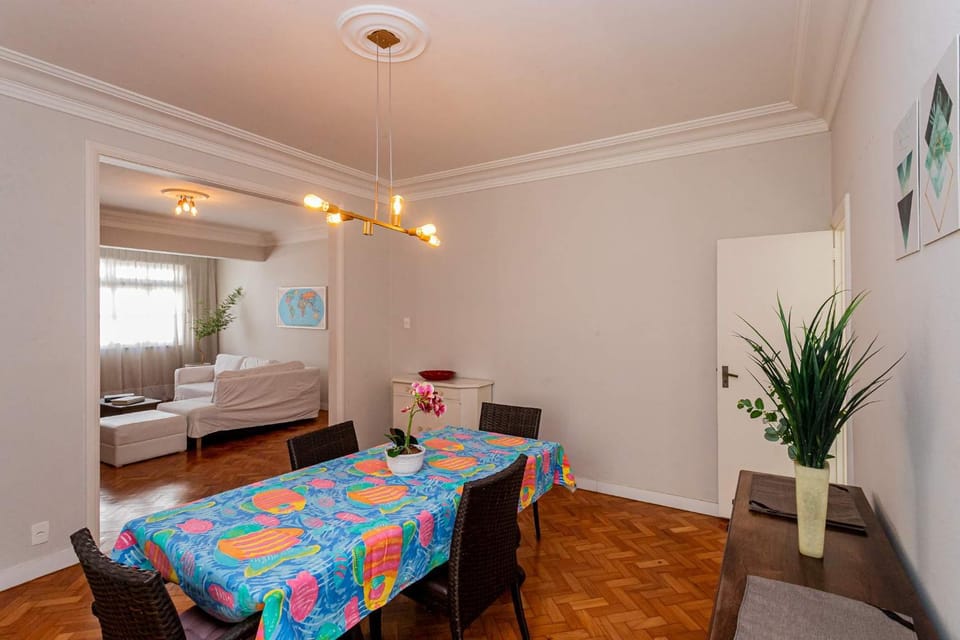 Bed, Living room
