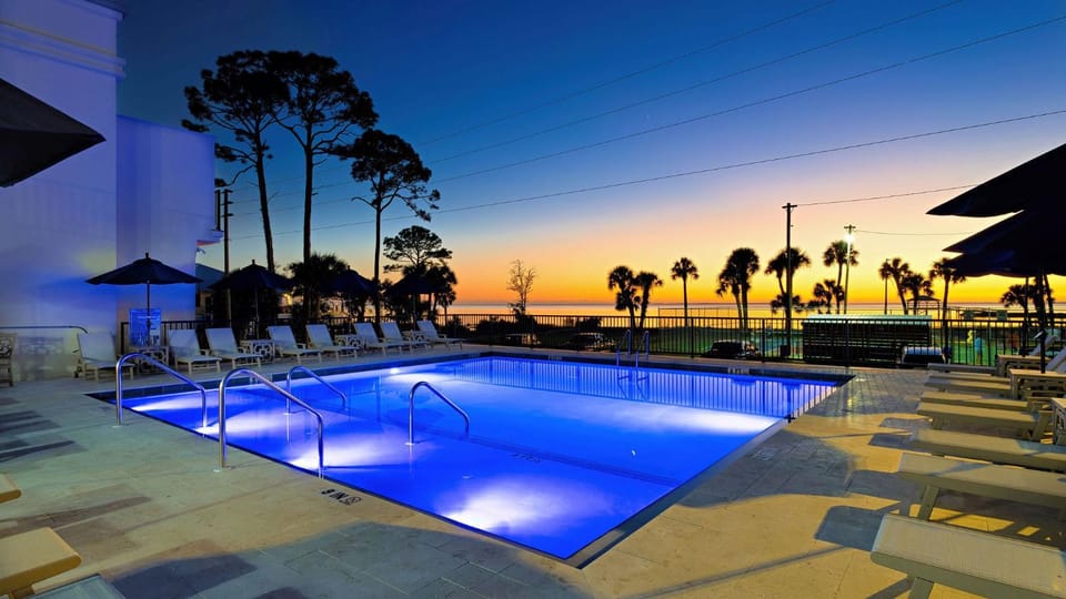 Swimming pool, Swimming pool