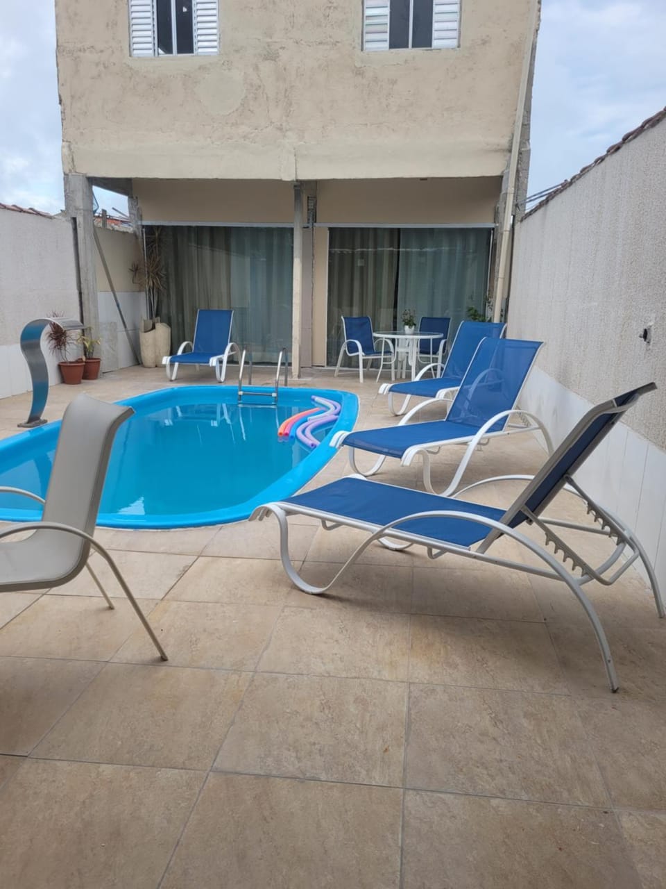 Casa com Piscina e Churrasqueira - 600m da Praia da Enseada House in State of São Paulo