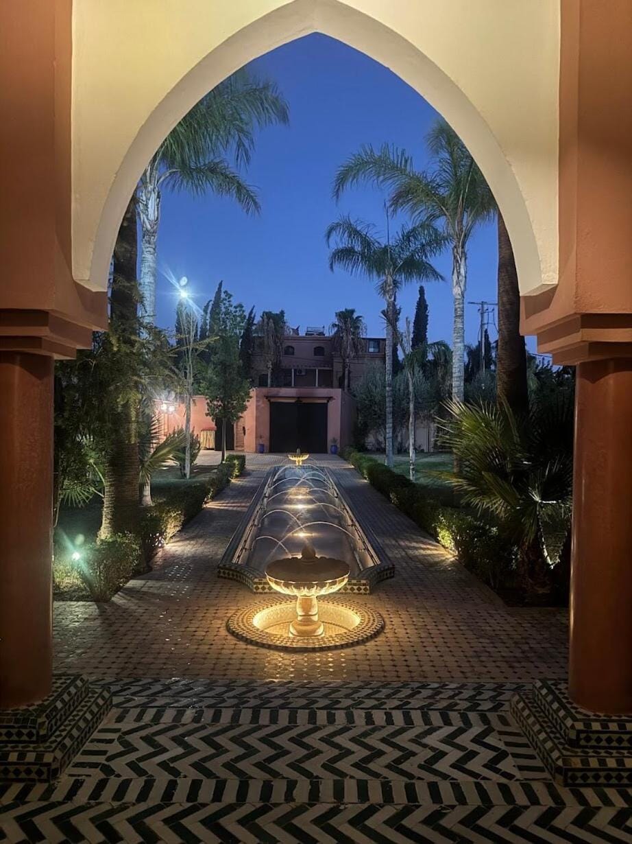 Night, Garden view