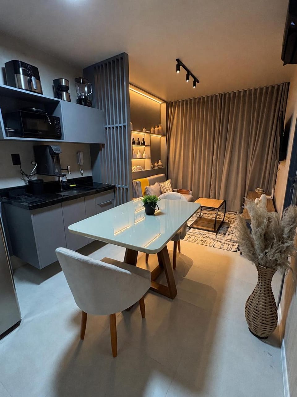 Pause Living - Beach Class Rio Vermelho Apartment in Salvador