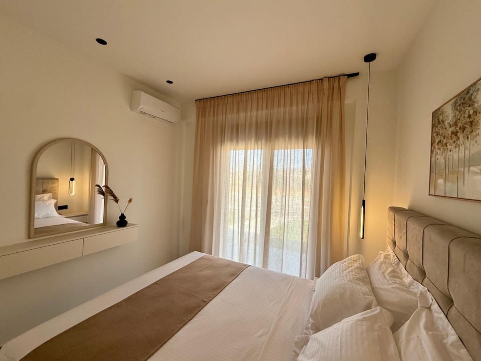 Elena Luxury Suites Apartment in Decentralized Administration of the Aegean