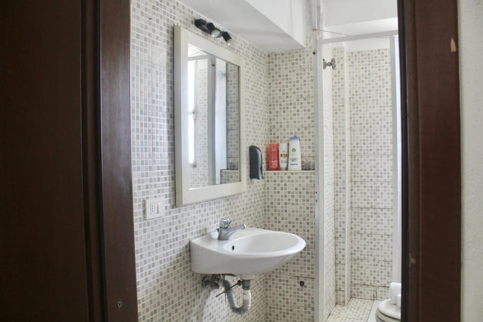 Two-Bedroom Apartment 500 meters to Bisceglie M1 Apartment in Milan