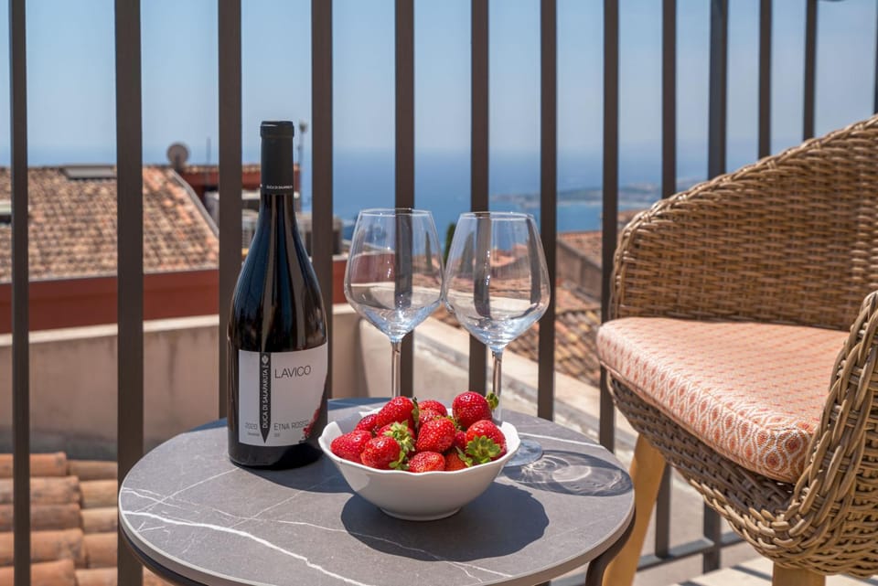 Summer, Balcony/Terrace