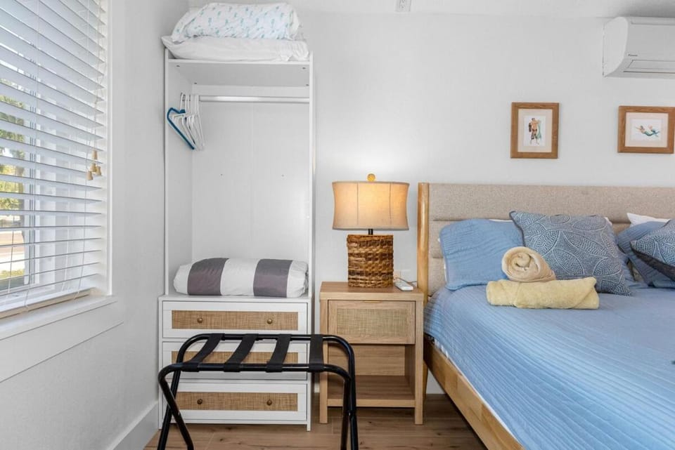 Turtle Nest Cottage House in Indian Rocks Beach