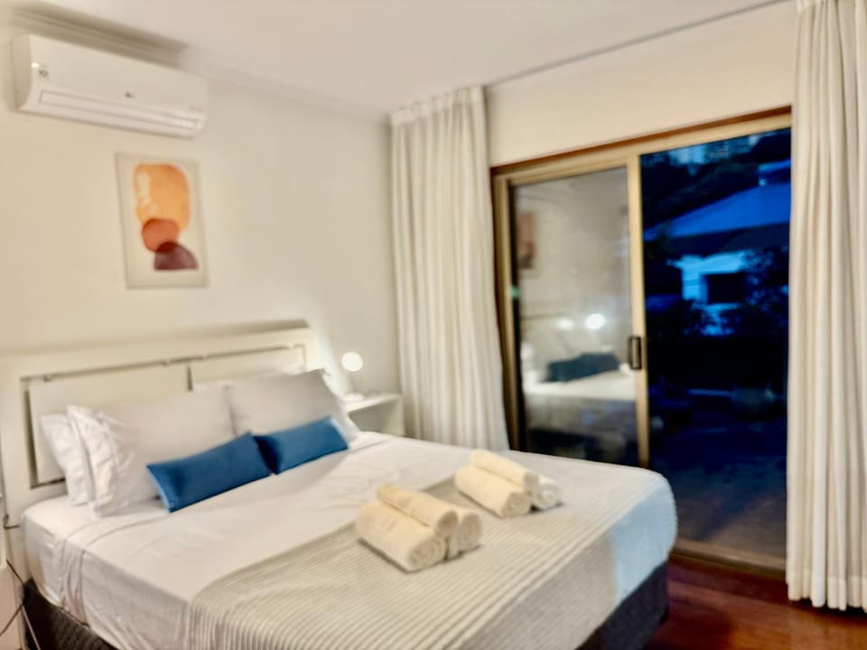 900 meters from Faria Lima, the jewel of Vila Madalena House in Sao Paulo City