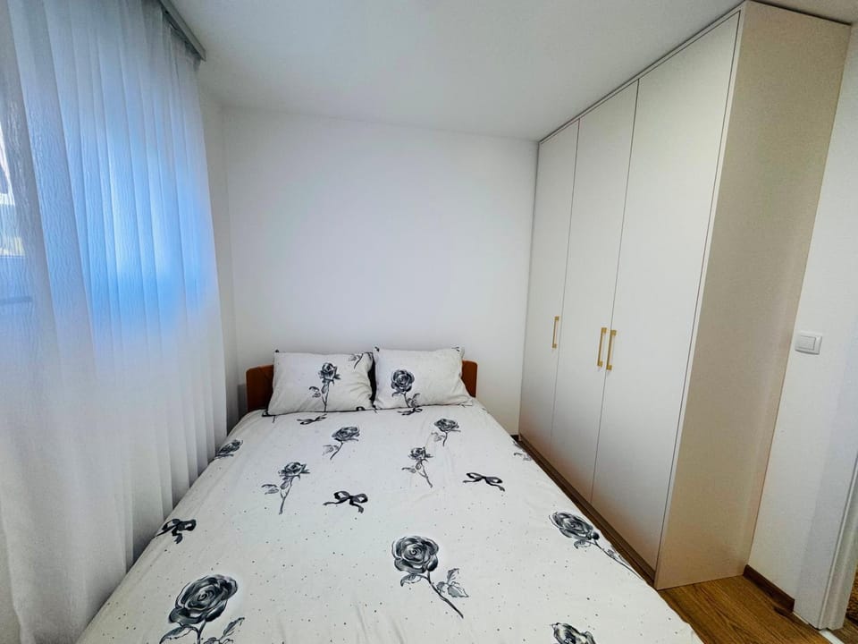 Bed, Bedroom, wardrobe