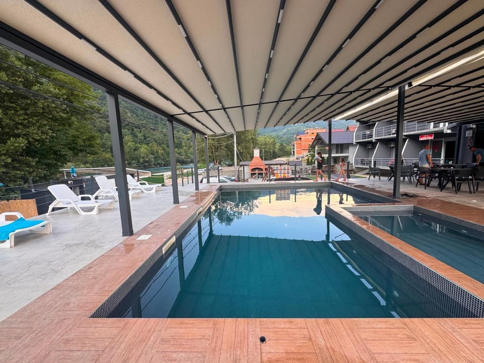 Day, Pool view, Swimming pool, sunbed