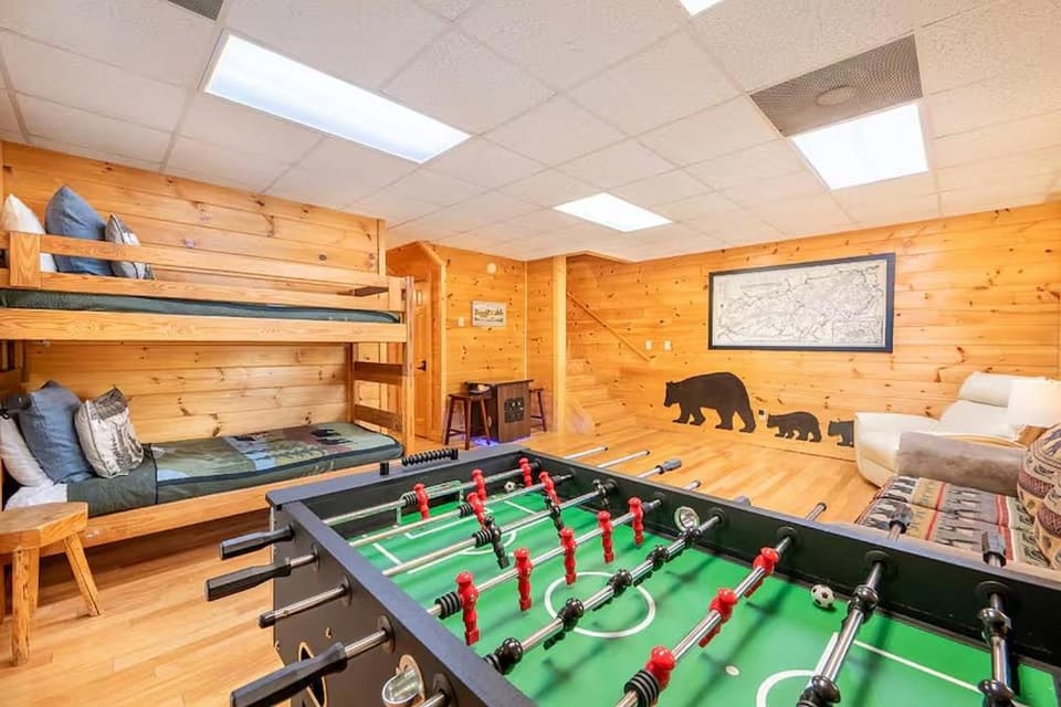 Pigeon Forge Cabin with Private Hot Tub, Arcade Game RoomMinutes from Dollywood Cabin in Pigeon Forge