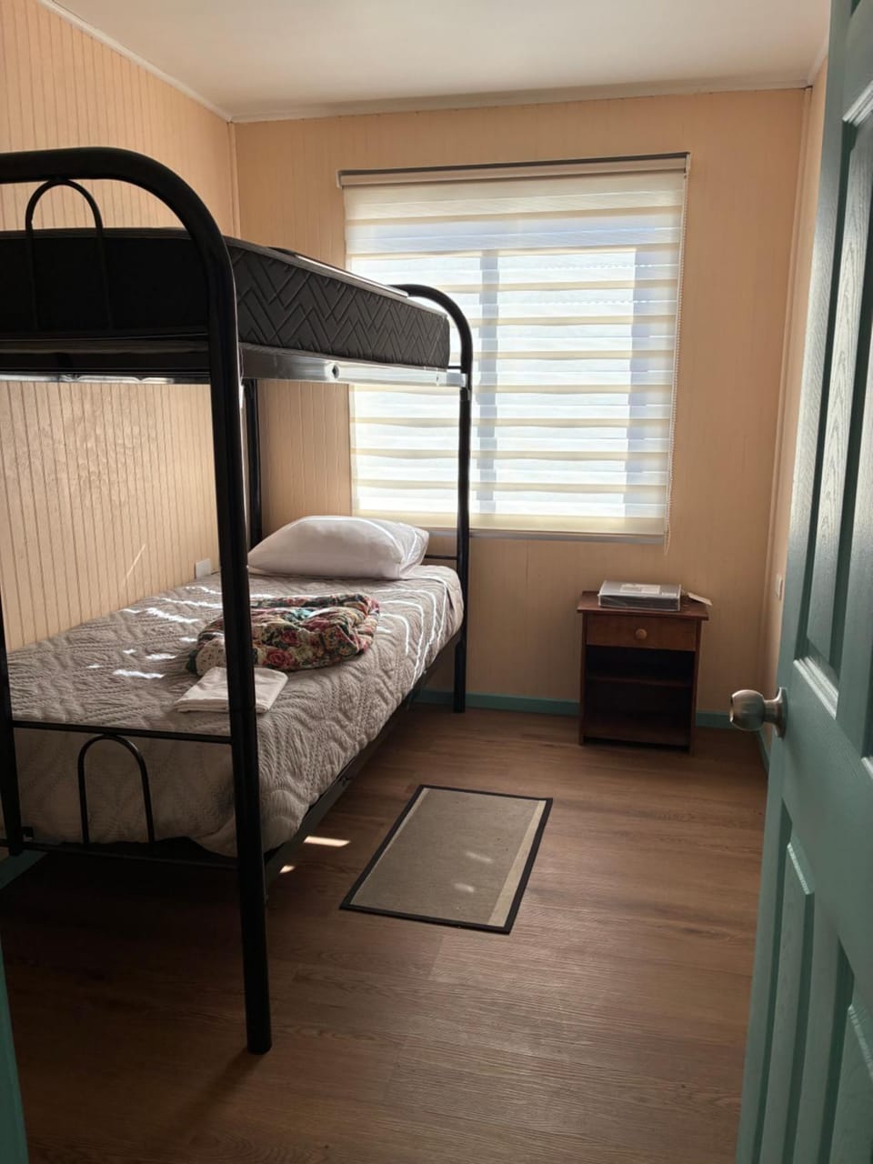 Bedroom, bunk bed
