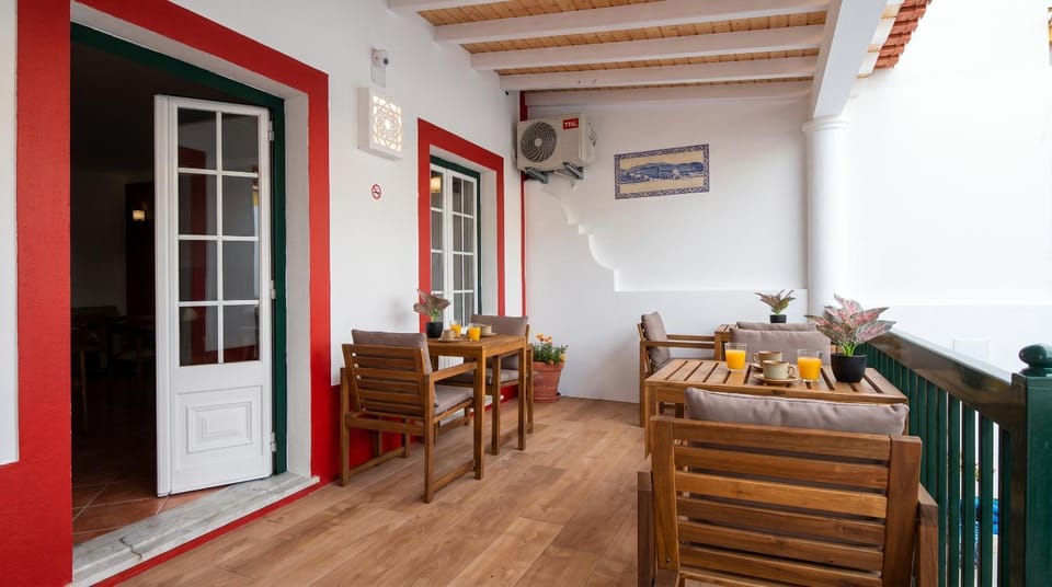 Casa de Macau Bed and Breakfast in Vila Nova de Milfontes