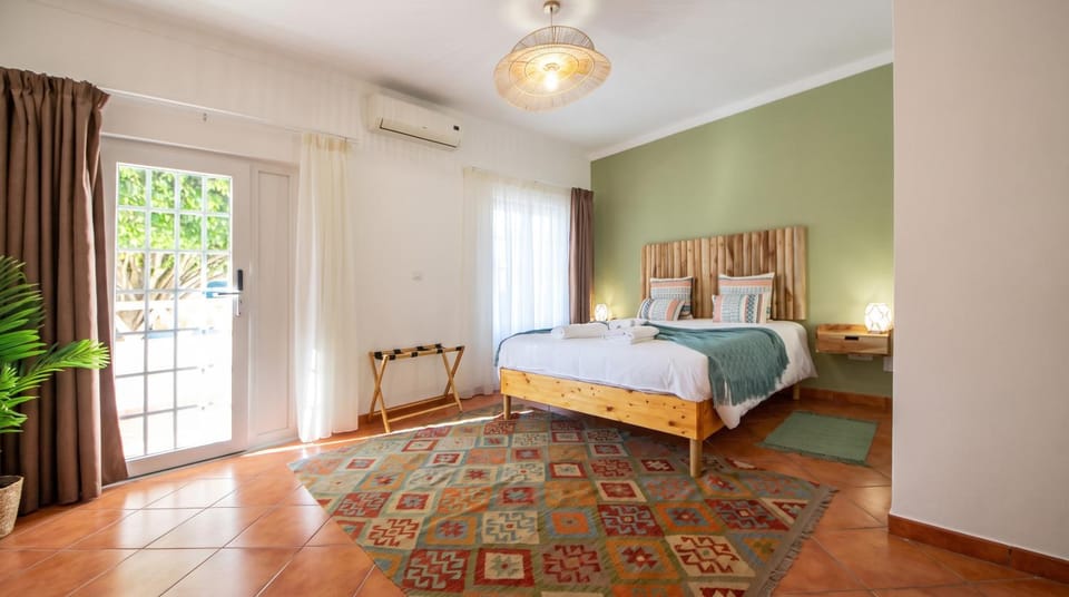 Casa de Macau Bed and Breakfast in Vila Nova de Milfontes