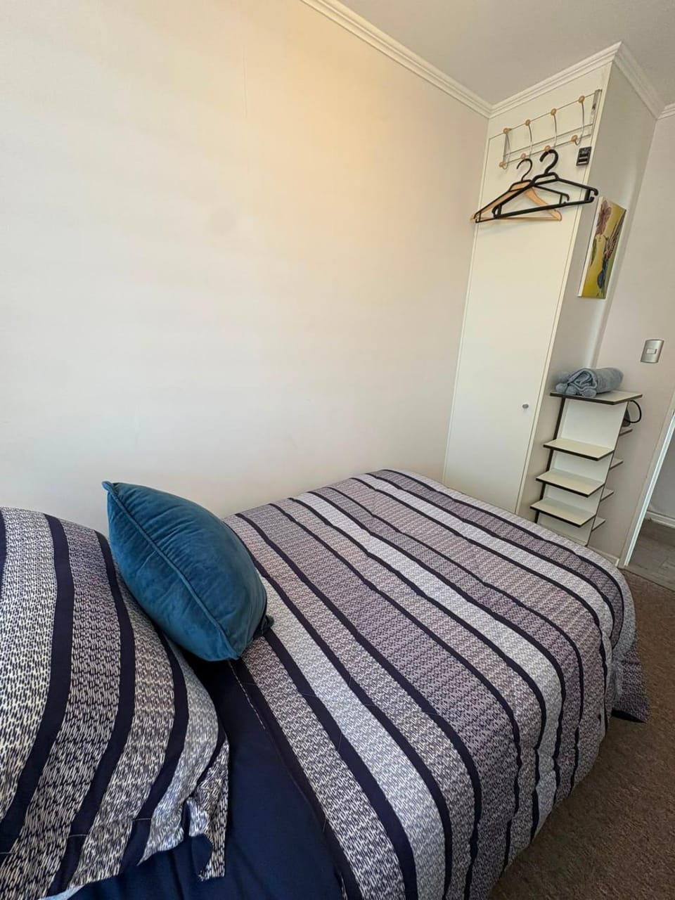 Departamento para 5 personas ideal para empresas 5 camas individuales Apartment in Los Ángeles