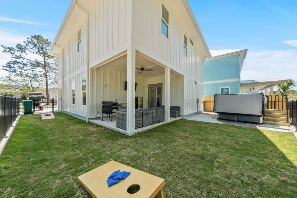 Patio, Communal lounge/ TV room
