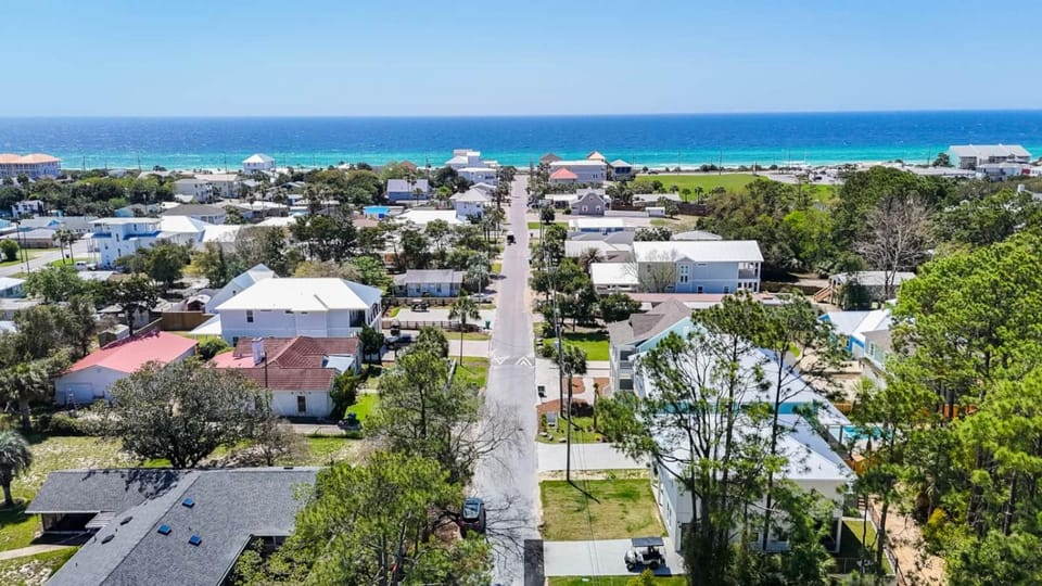 Neighbourhood, Bird's eye view