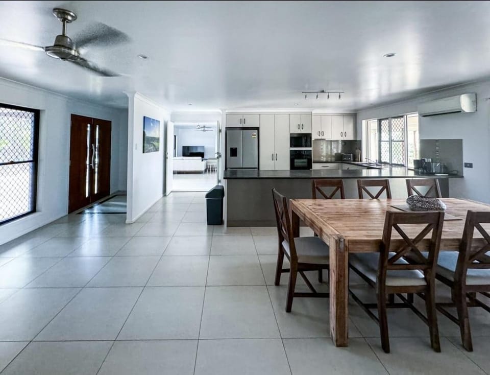 The Ranch - 4brm 3bth AC Pool House in Mackay