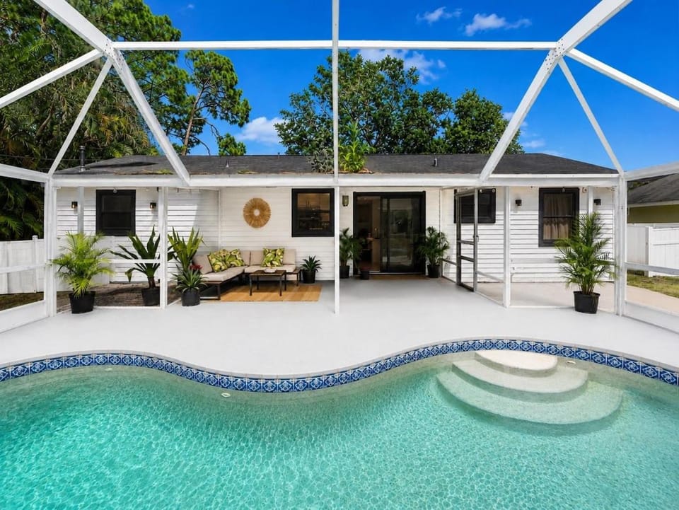Palm Vibe House - Pool - Near Beach - Florida House in Port Saint Lucie