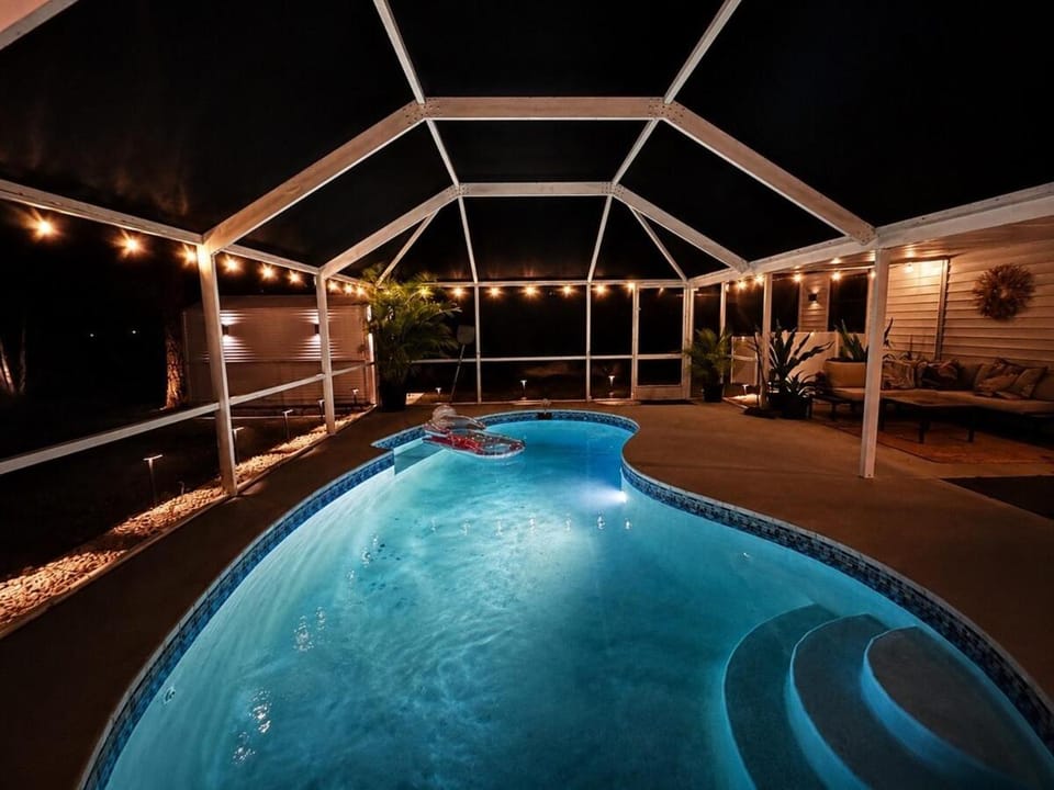 Palm Vibe House - Pool - Near Beach - Florida House in Port Saint Lucie