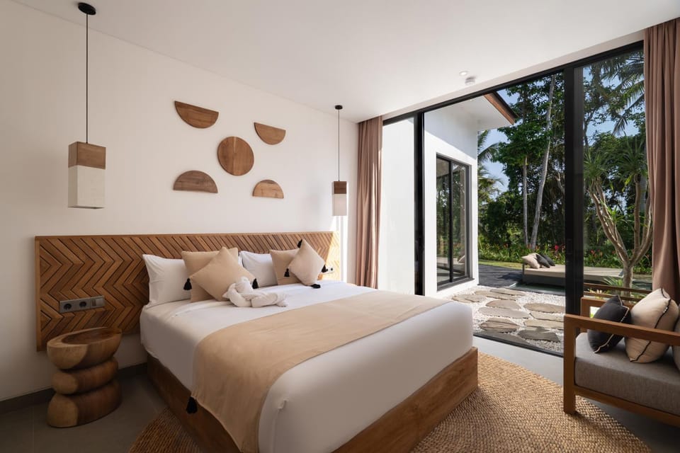 Bed, View (from property/room), Bedroom
