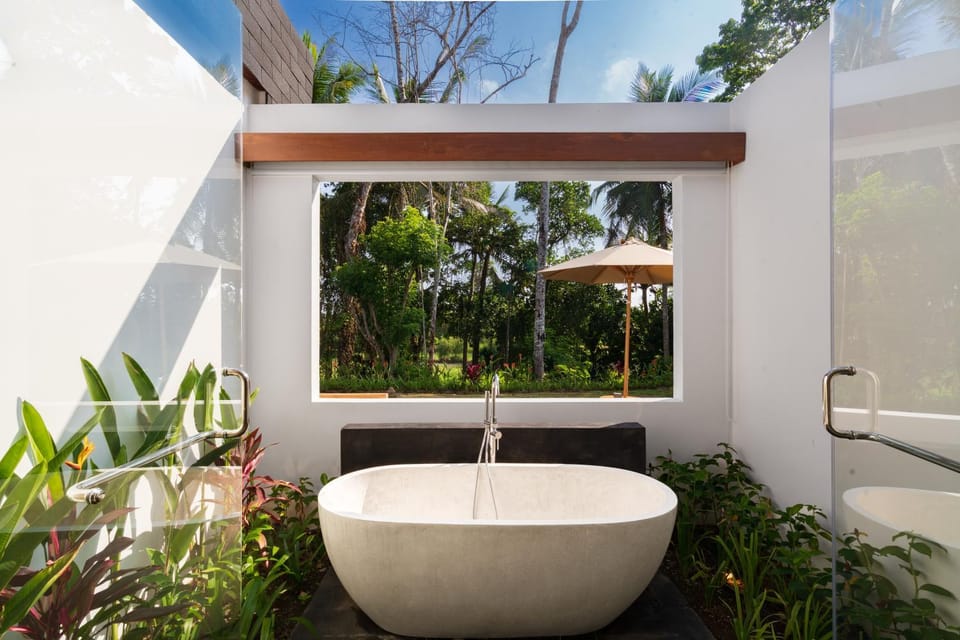 Day, Natural landscape, Bathroom, Garden view