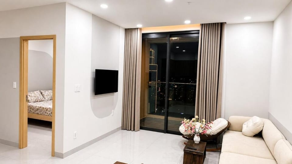 Panoma River Pearl Luxury Riverside Apartment Apartment in Da Nang