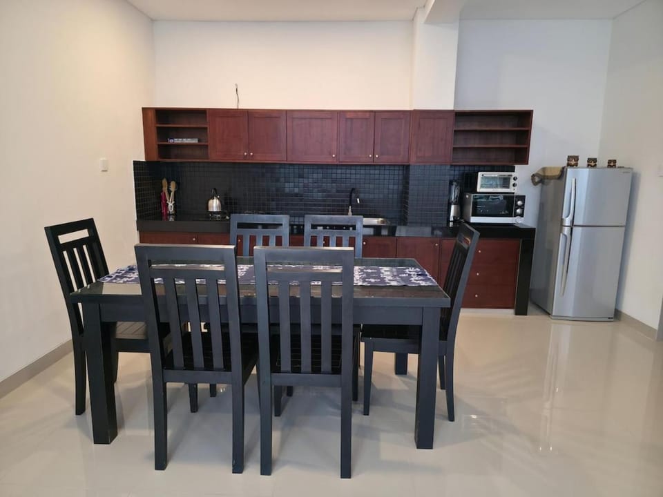 Brand New Classic 3BR Pool Villa Near Berawa Beach Villa in North Kuta