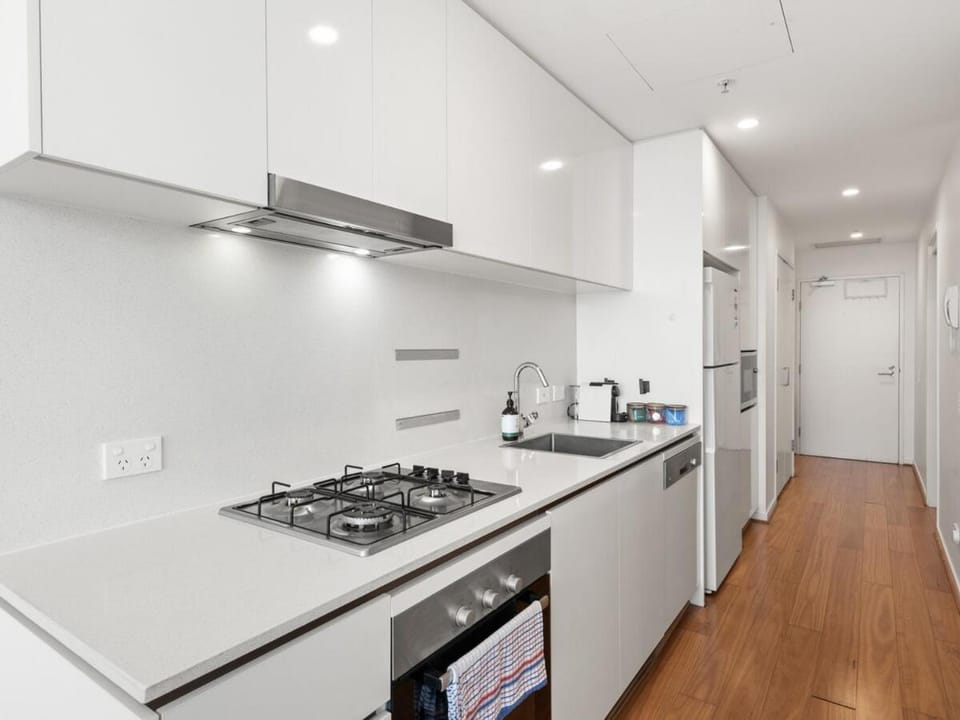 Urban Oasis Premier Lifestyle Escape Free Parking Apartment in Brisbane