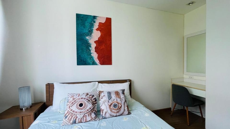 Bed, Decorative detail, Bedroom
