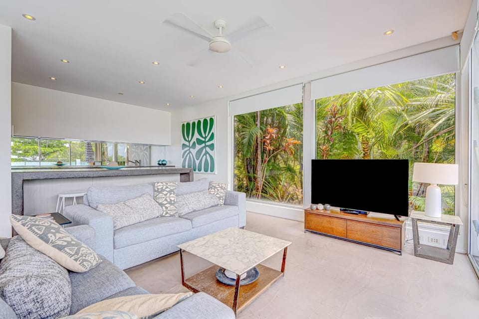 Mission on Mission Apartment in Mission Beach