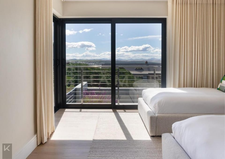 Bed, View (from property/room), Bedroom