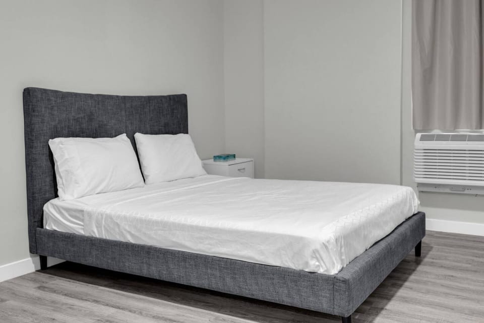The Onyx Studio Apartment in Oshawa