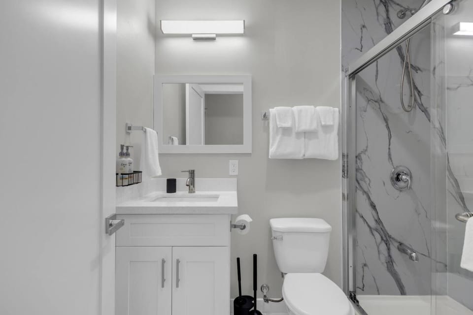 The Onyx Studio Apartment in Oshawa