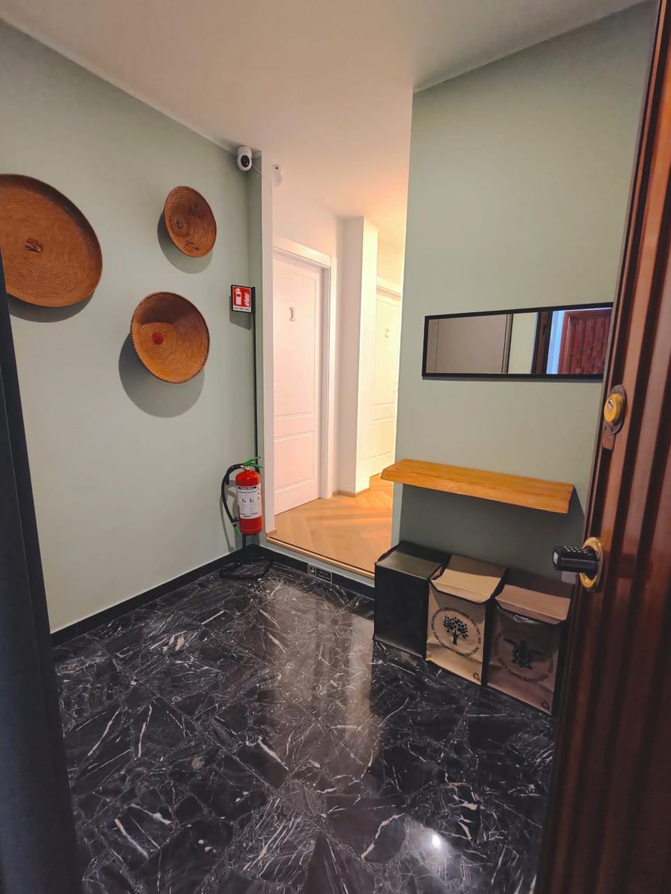 Lobby or reception, Internal: Not applicable to any particular room